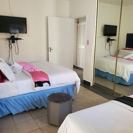 Lancaster Guest House Boksburg Exterior foto
